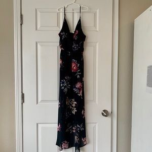 Floral maxi dress size small